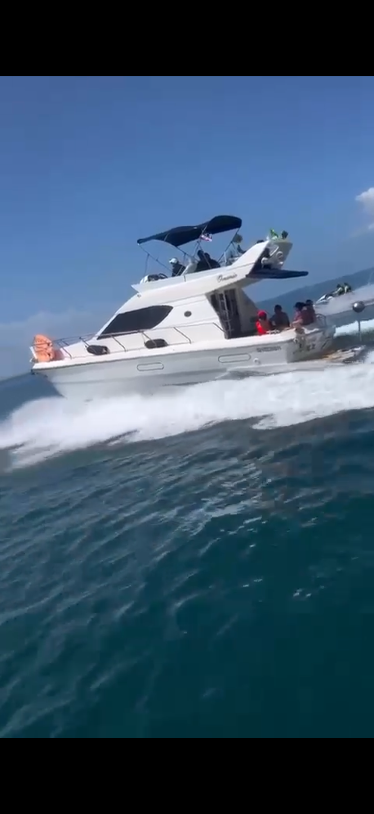 Top Boat